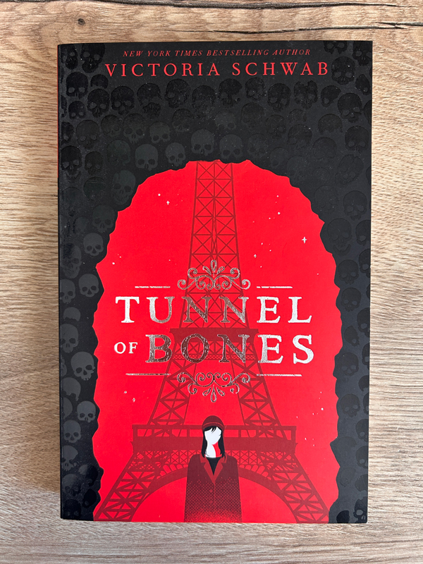 Deel twee van Cass Blake is Tunnel of Bones van V.E. Schwab